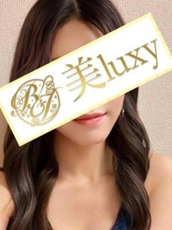 美luxy(美ラグジー)|安藤みく