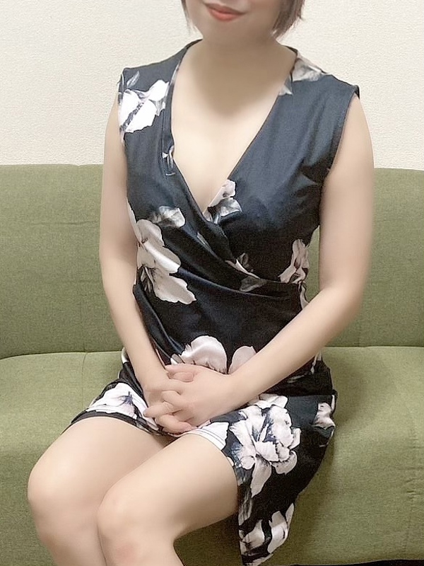 Mrs.Flower Spa 名古屋(金山ルーム)|三輪～ミワ～